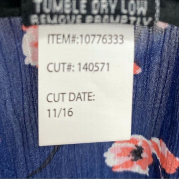 Torrid Wm’s Sz 3X Blue Floral Flower Ruffle Chiffon Banded Bottom Cami Top - Picture 8 of 8